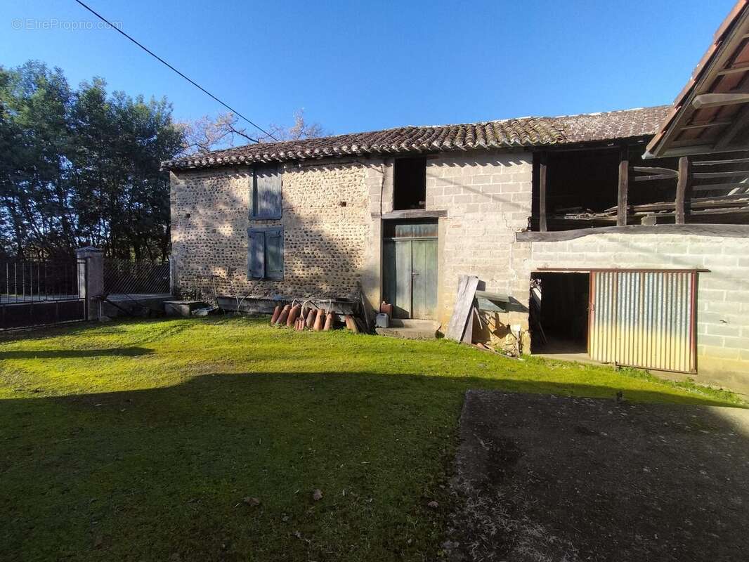 Maison 116 m² à Madiran  - photo 9