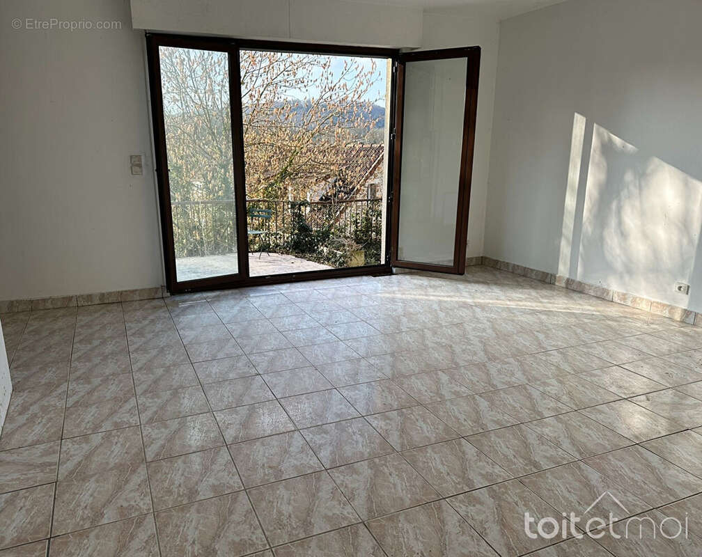 Maison à SAINT-REMY-LES-CHEVREUSE