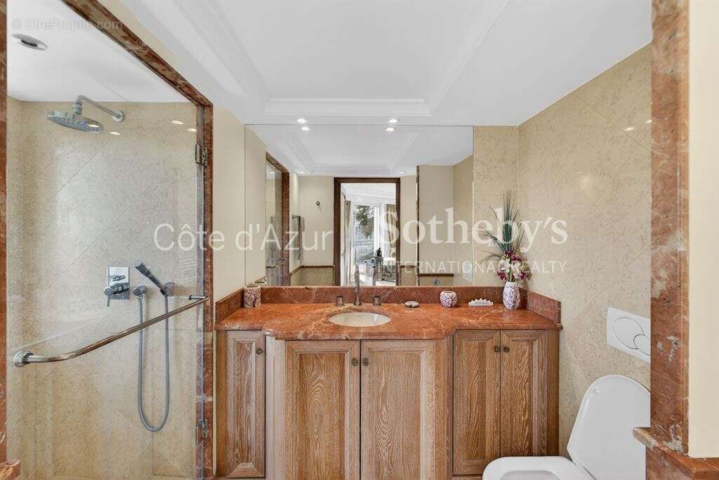 Maison à MANDELIEU-LA-NAPOULE