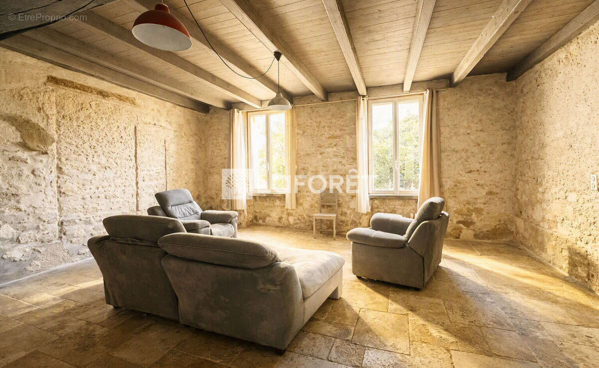 Maison Saint Just Luzac 5 pièces - photo 3