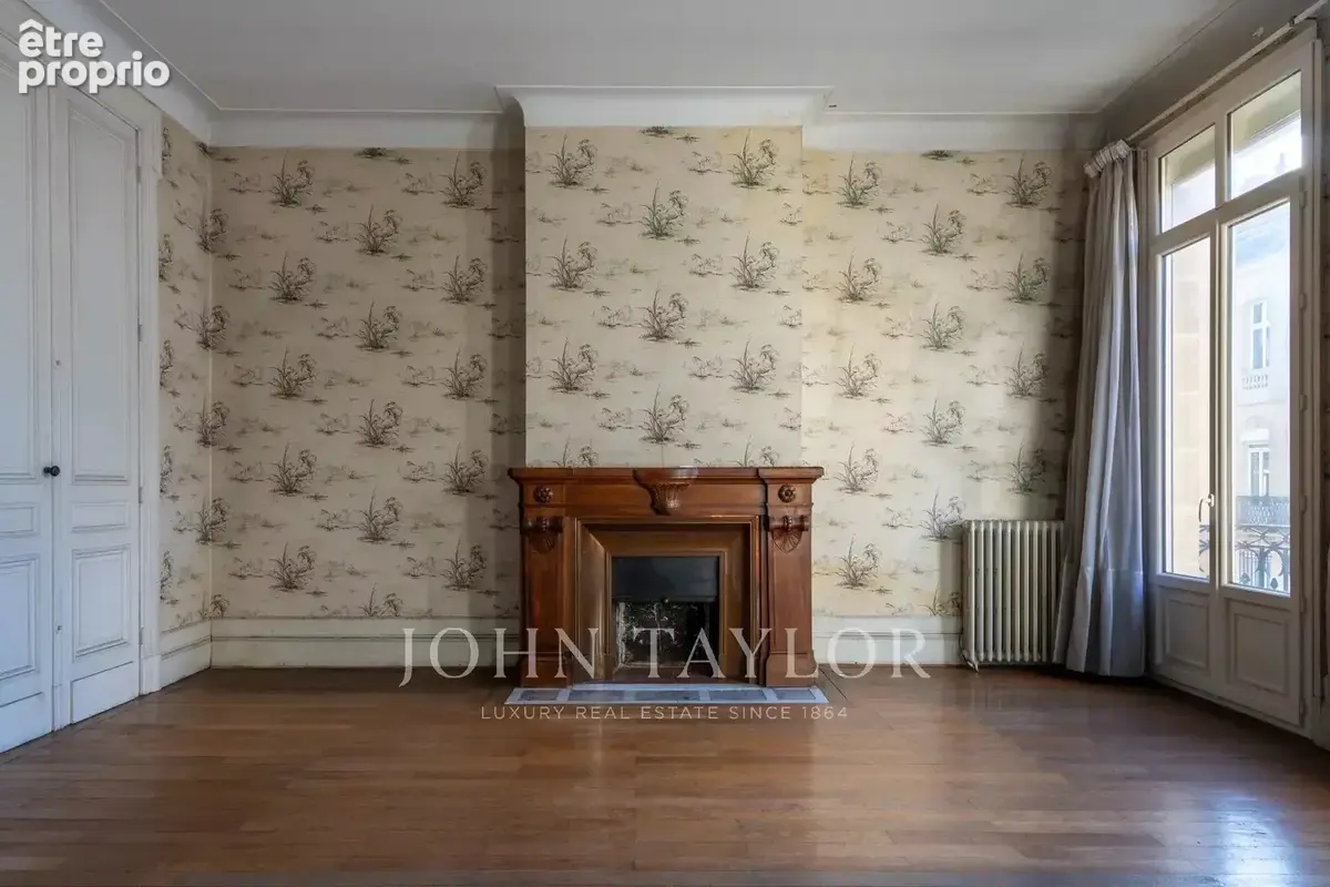 Saint seurin - maison de ville à rénover avec jardin - john taylor - photo 10