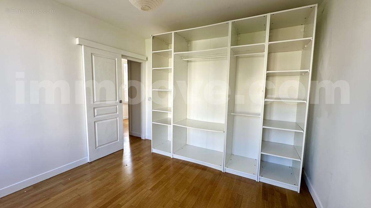 07523DEF-1D79-4FD1-82FA-C4549050E635_1_105_c - Appartement à CHARENTON-LE-PONT