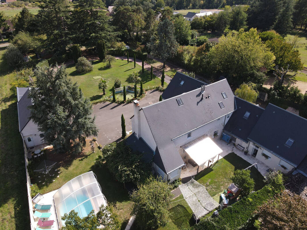 Maison à CHARENTILLY