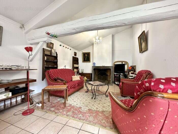 Maison 180 m² à Riom  - photo 2