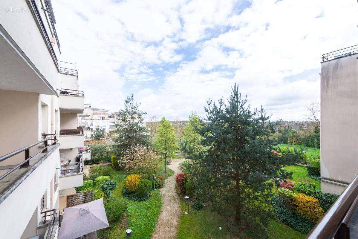 Appartement à CORBEIL-ESSONNES