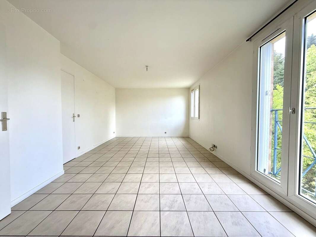 Appartement à PACY-SUR-EURE