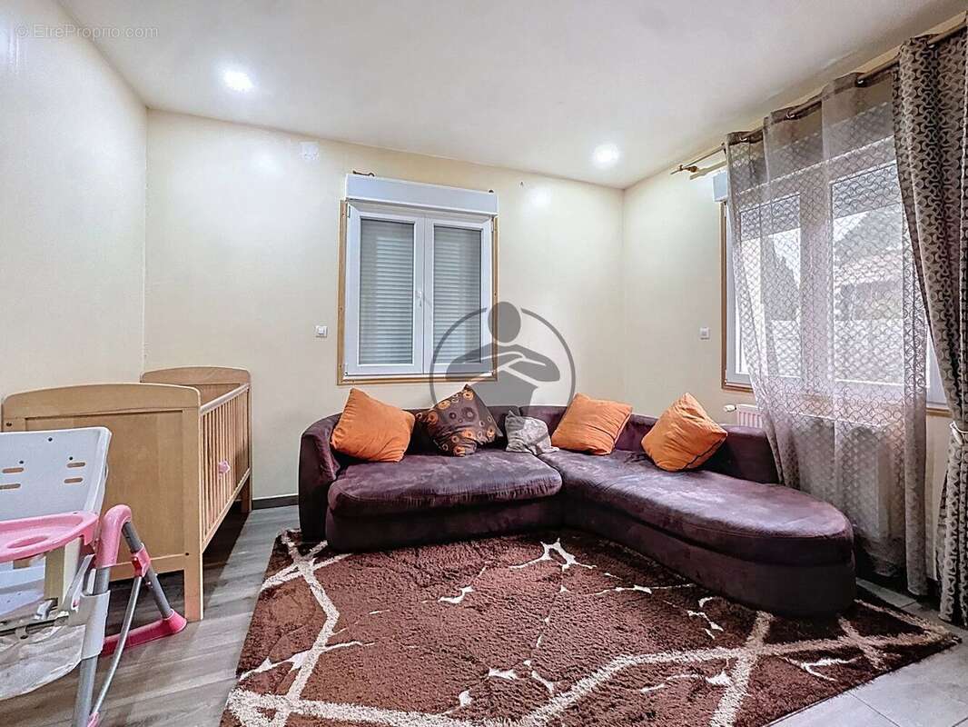 Maison à SAINT-QUENTIN