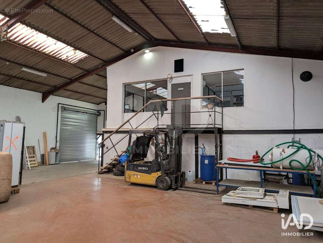 Photo 5 - Commerce à ROUXMESNIL-BOUTEILLES