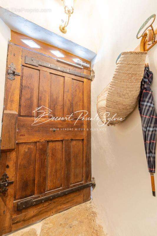 Maison à PERNES-LES-FONTAINES