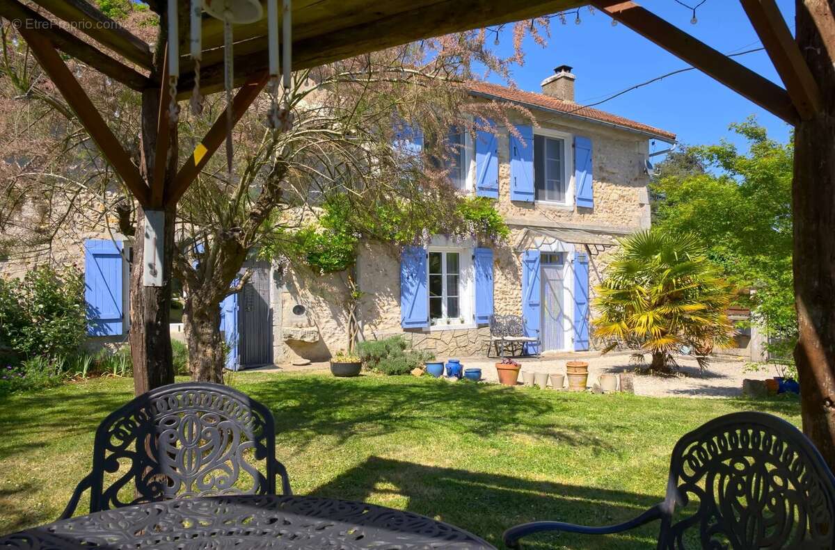Maison à ROMAGNE