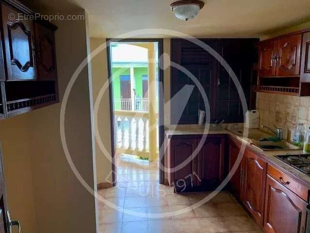 Maison à LES ABYMES