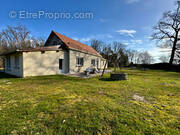 Maison à SULLY-LA-CHAPELLE