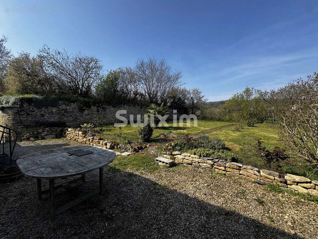 Maison à ASQUINS