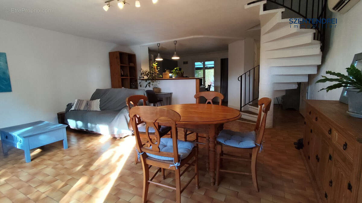 Szentendrei Immobilier - Lunel NORD - maison F6 - jardin - garage  - Maison à LUNEL
