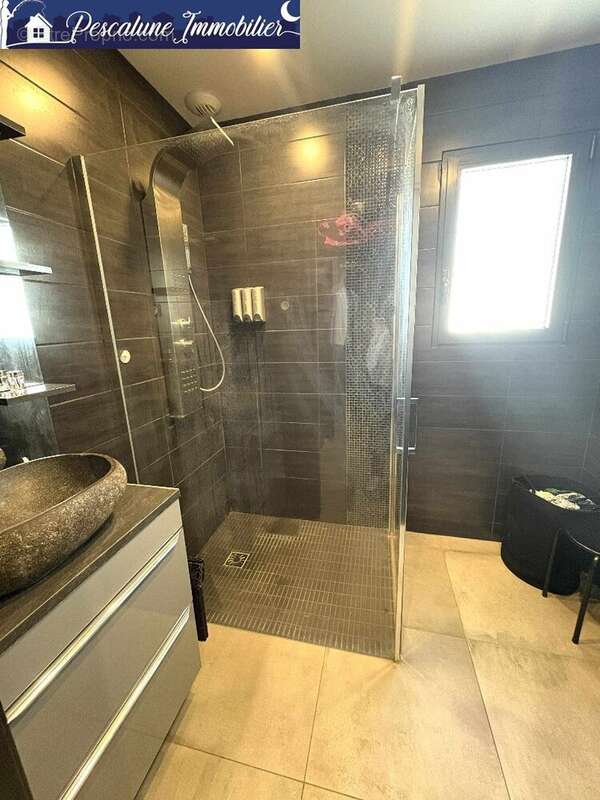 Maison à SAINT-SERIES