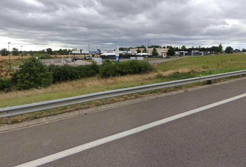 Commerce à VITRY-EN-CHAROLLAIS