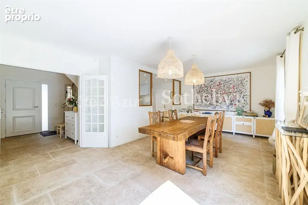 Nice Gairaut, villa familiale rénovée avec piscine dans un domaine sécurisé - photo 6