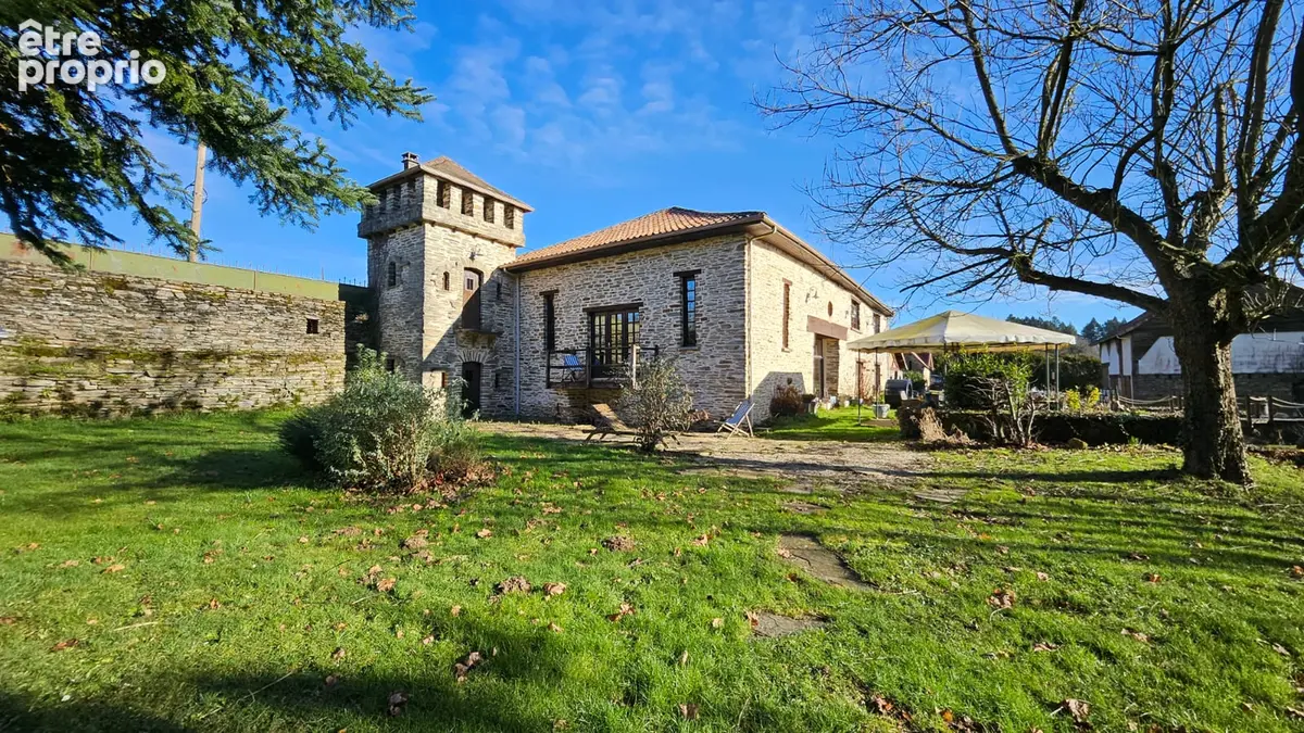 Maison à SAINT-YRIEIX-LA-PERCHE