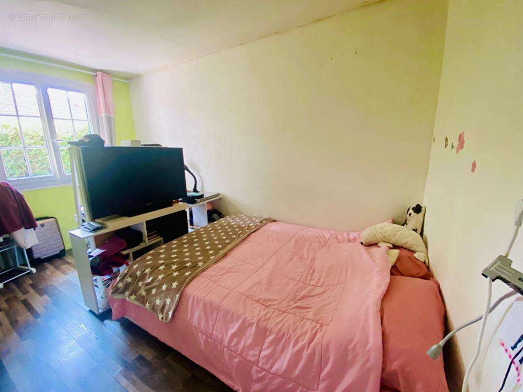 Maison  7 pièces Croissy Beaubourg - photo 12