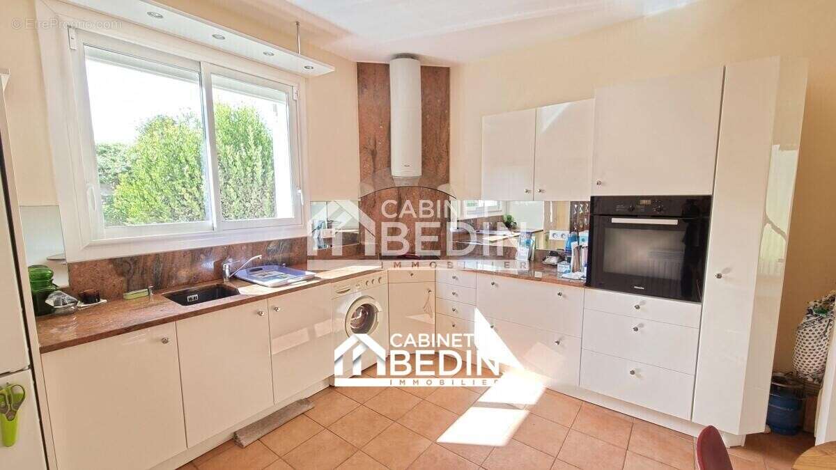 Maison 141 m² à Cestas  - photo 3