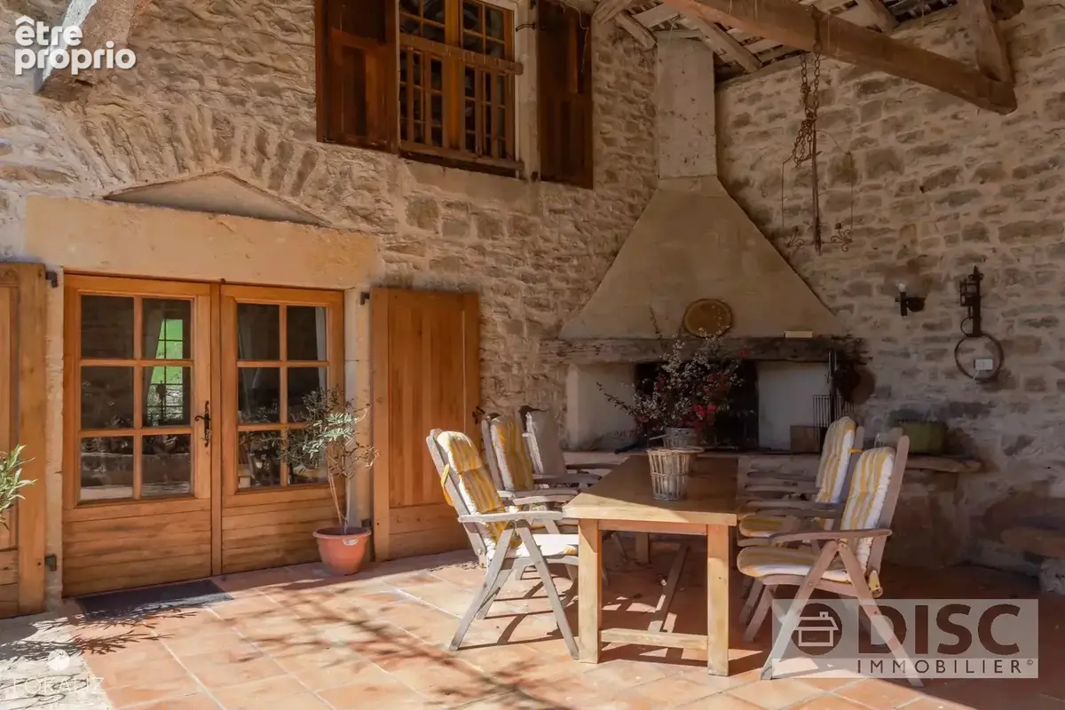 Belle maison avec dépendance, jardin et piscine - photo 16