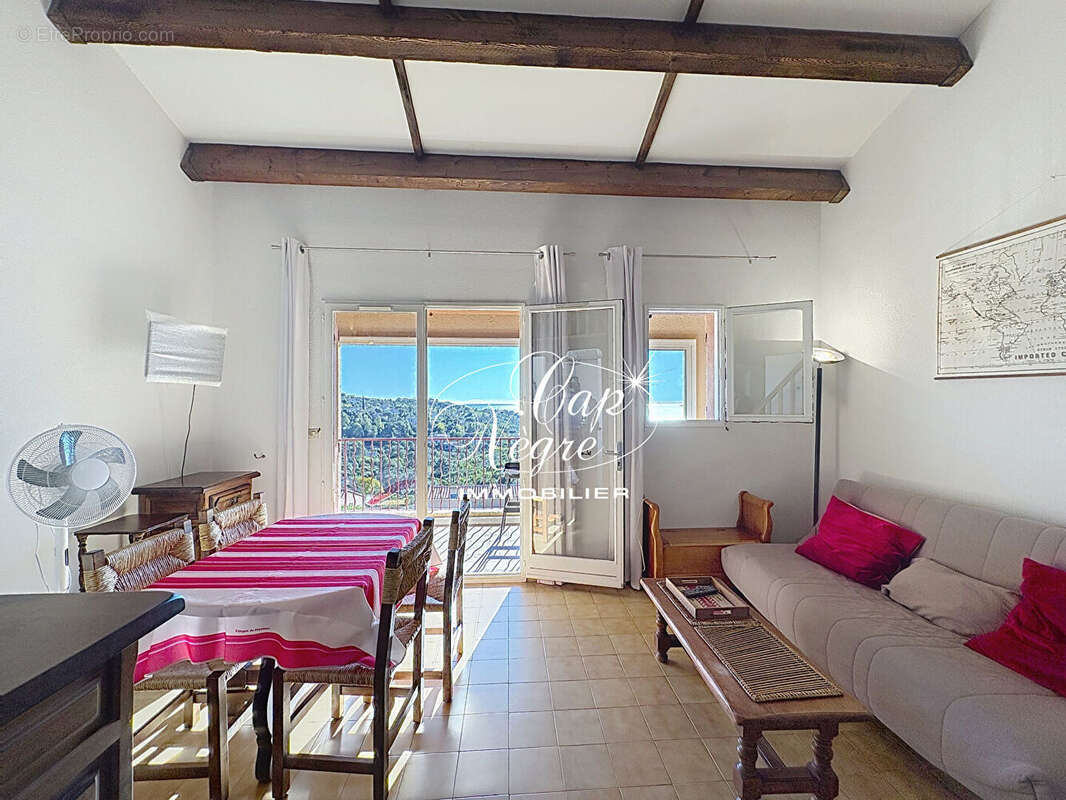 Appartement à LES ISSAMBRES