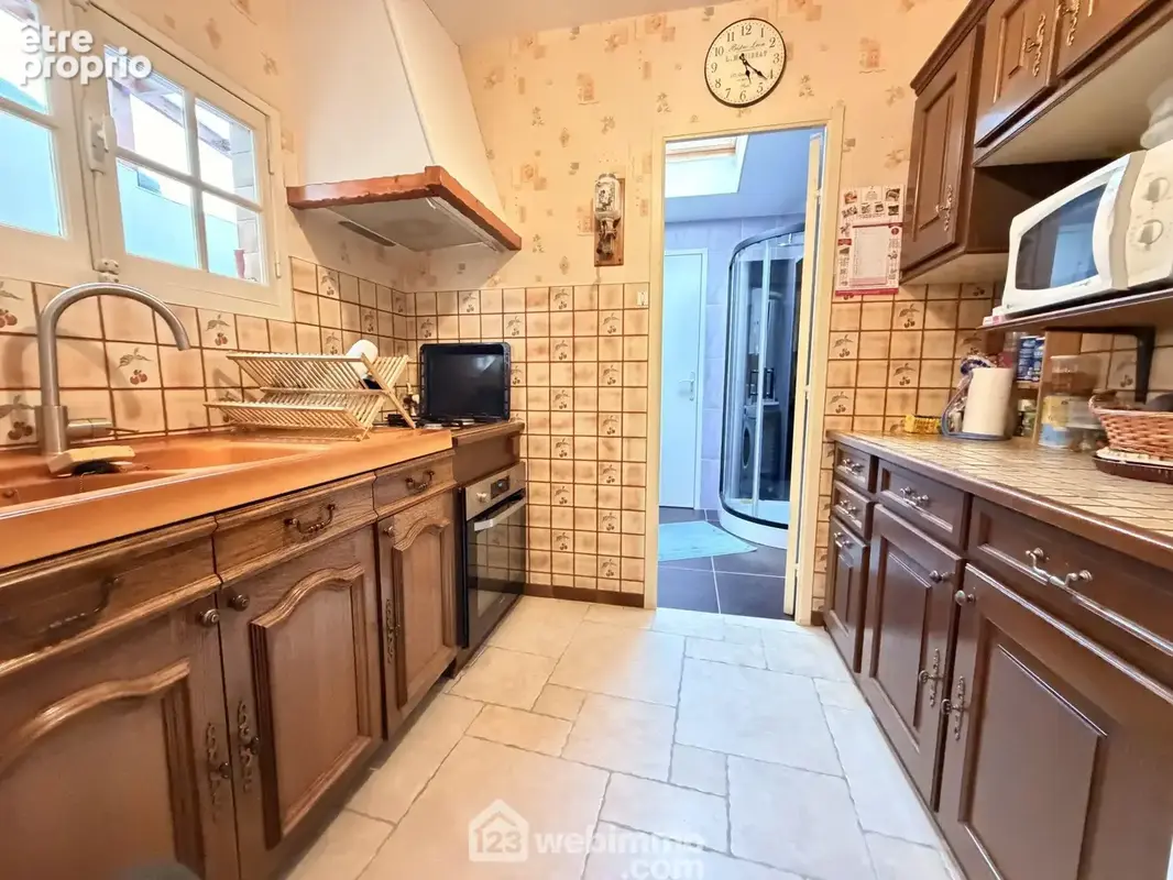 La cuisine entièrement équipée