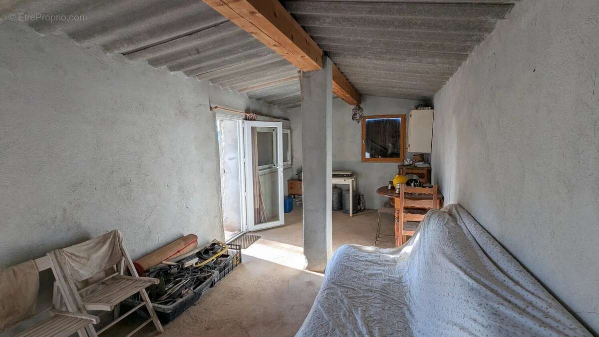 Terrain à MONTFORT-SUR-ARGENS