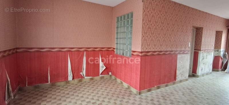 Maison à vendre 8 pièces ESTAIRES (59) - photo 7