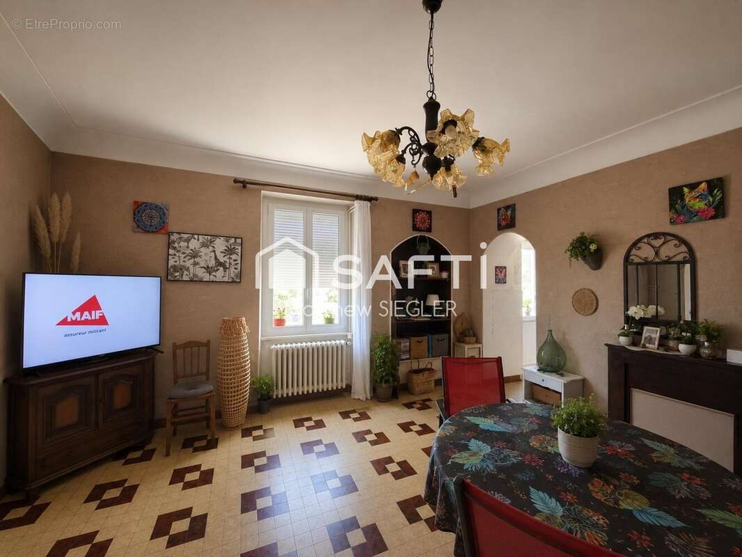 Maison 90 m² à Antogny-Le-Tillac  - photo 2