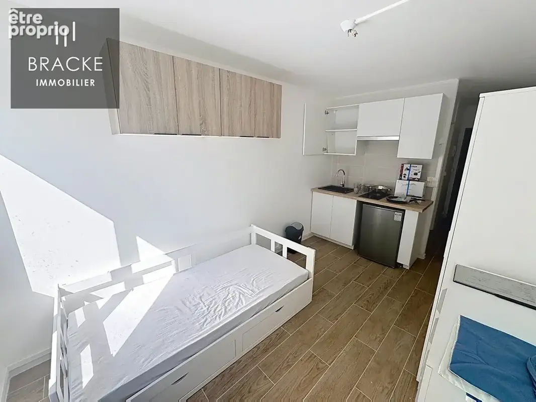 Studio Courbevoie 1 pièce 17.30 m² - photo 3
