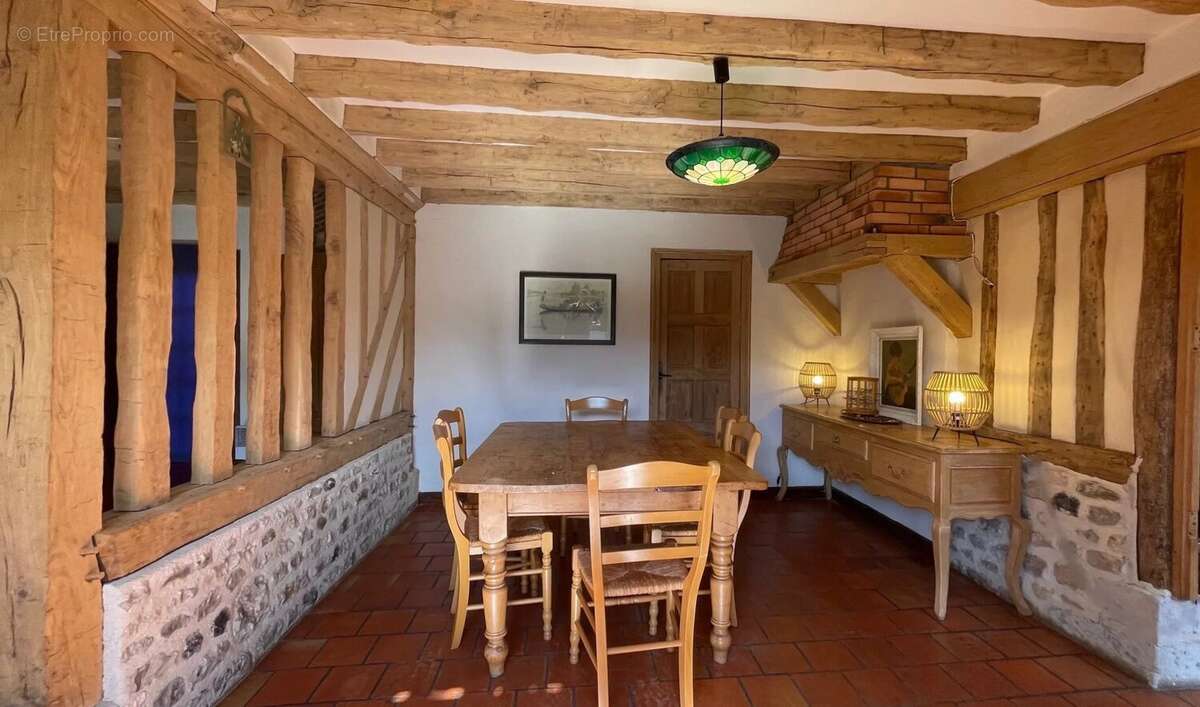 Maison à SAINT-GATIEN-DES-BOIS