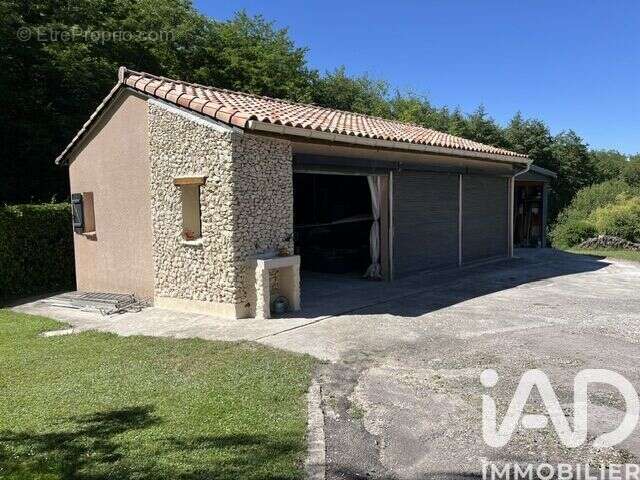 Maison 180 m² à Lorp-Sentaraille  - photo 4