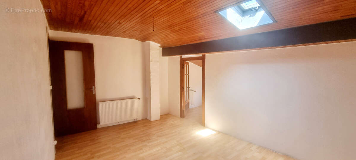 Maison à LA TOURETTE