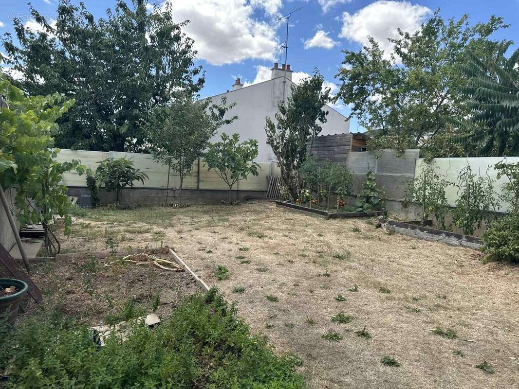 Maison de ville rénovée avec 3 chambres - photo 8