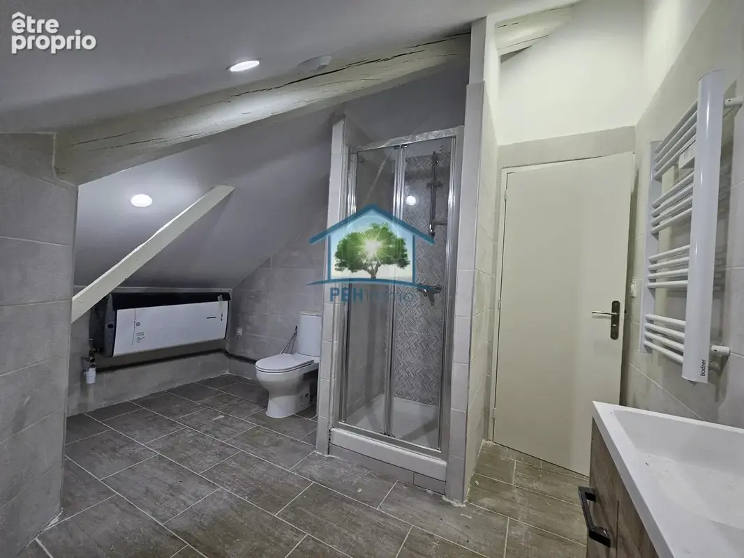L'isle d'abeau immeuble 7 studios meubles - photo 8