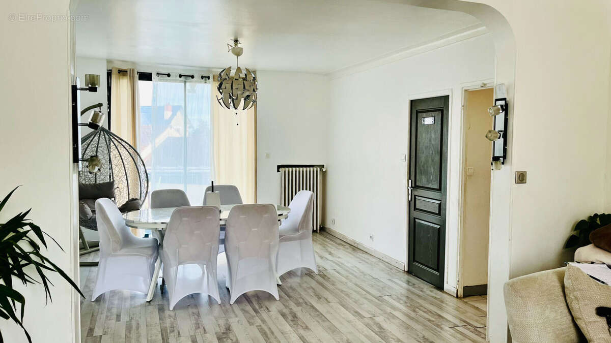 Maison avec 6 chambres, proche centre ville. - photo 2