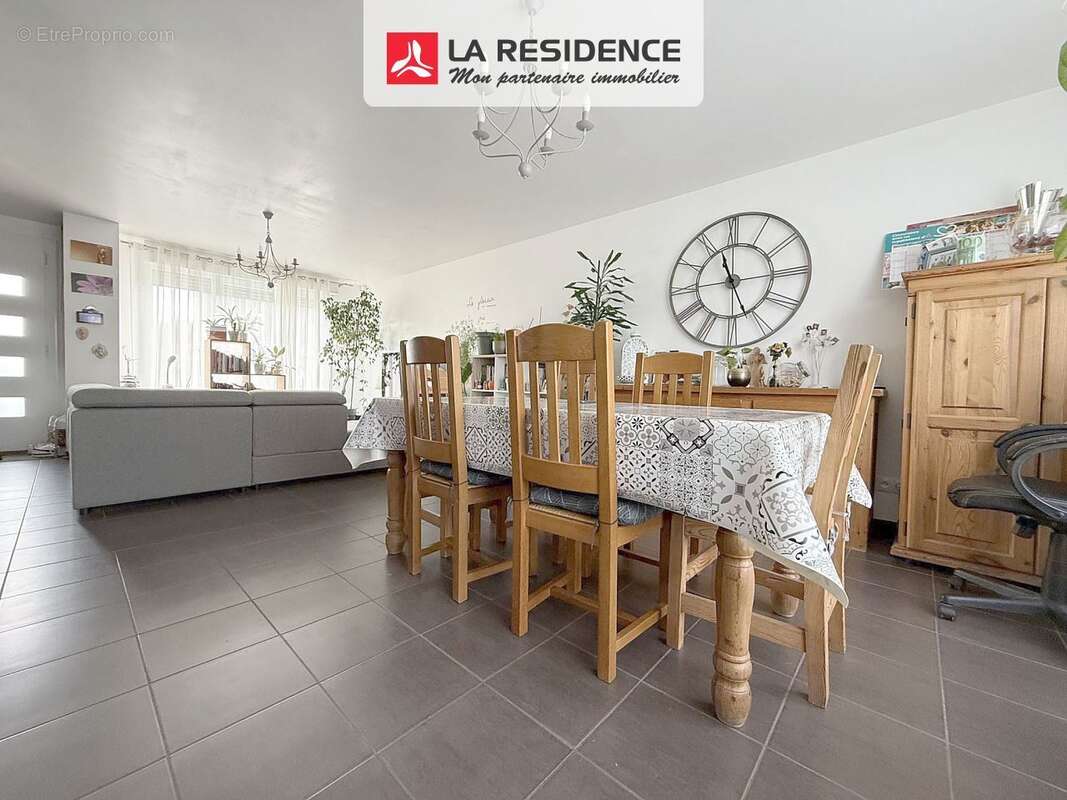 Maison à BONNIERES-SUR-SEINE