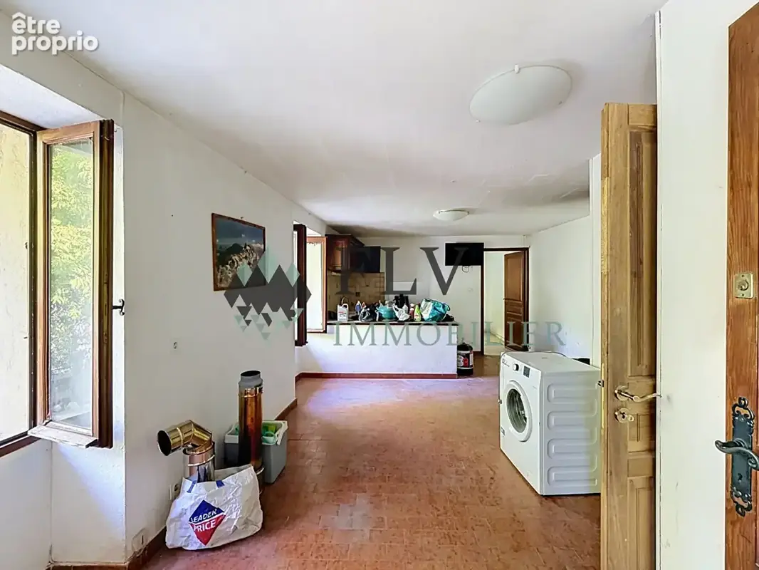 Ilonse - maison de village avec 2 appartements - photo 3