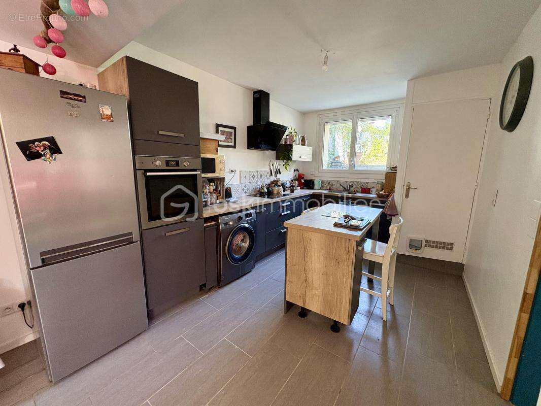 Maison pleine de charme en plein coeur de Prémartine - photo 3