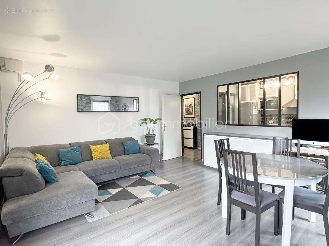 Appartement à TORCY