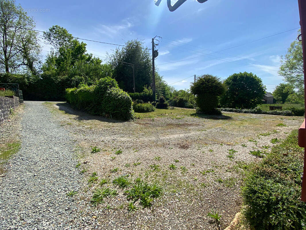 Maison à CHAMPSECRET