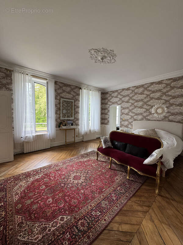 Maison à YZEURE