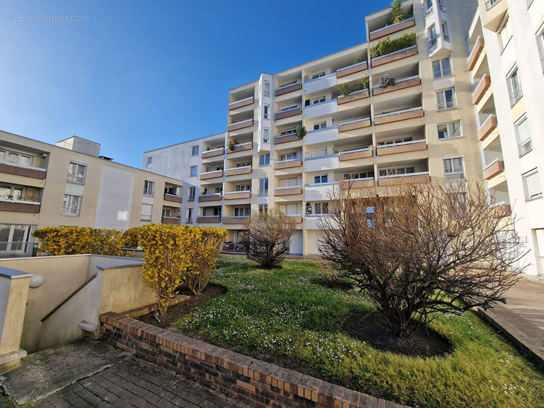 Appartement à DEUIL-LA-BARRE