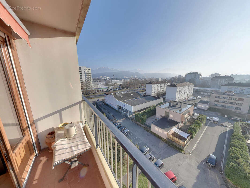 Appartement à ECHIROLLES