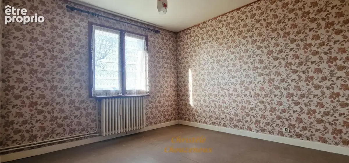 24120 Terrasson : Maison  de plain pieds  sur 4385m² de terrain - photo 8