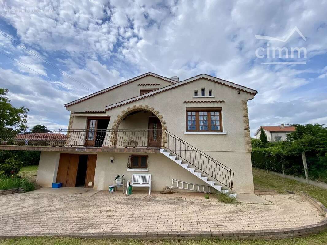 Maison à SURY-LE-COMTAL