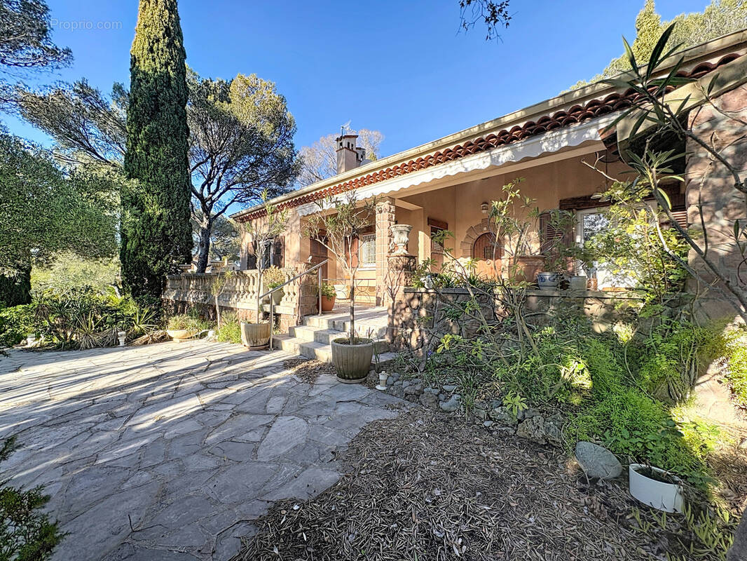 Maison à SAINT-RAPHAEL