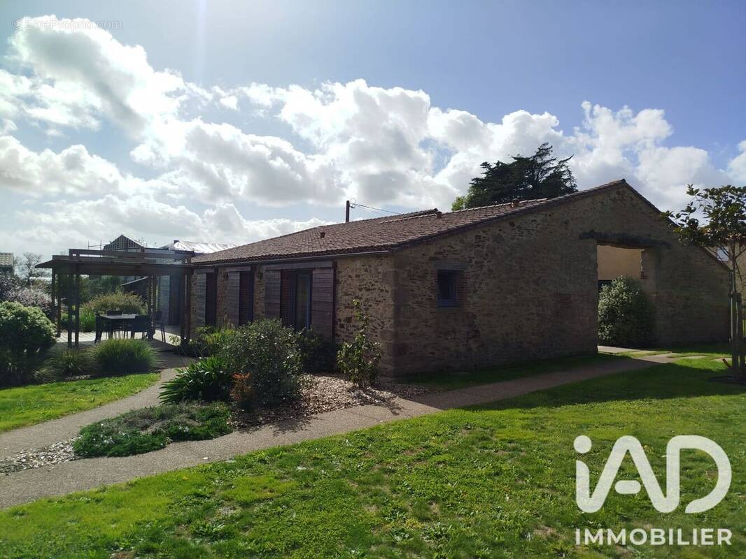 Photo 1 - Maison à LES HERBIERS
