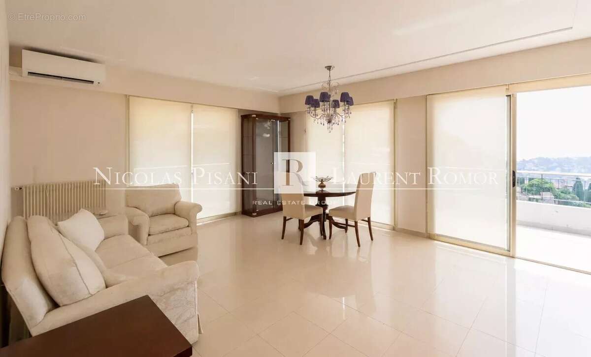 Appartement à VILLEFRANCHE-SUR-MER